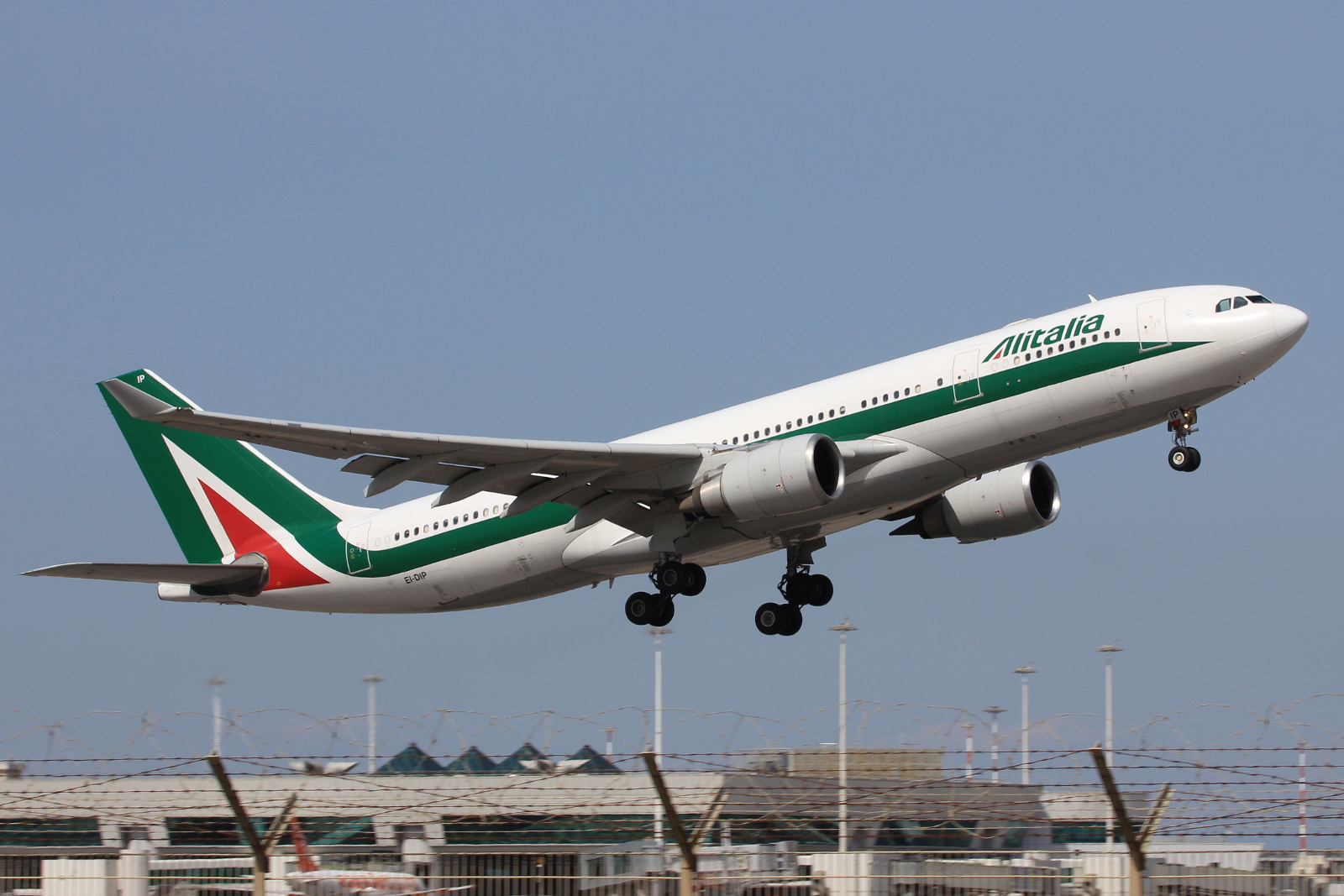 EI-DIP · Airbus A330-202 · (FCO / LIRF)