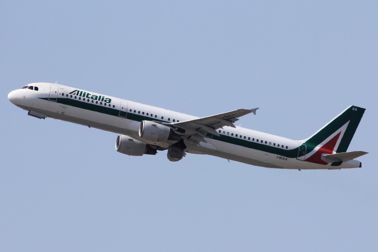 I-BIXA · Airbus A321-112 · (FCO / LIRF)