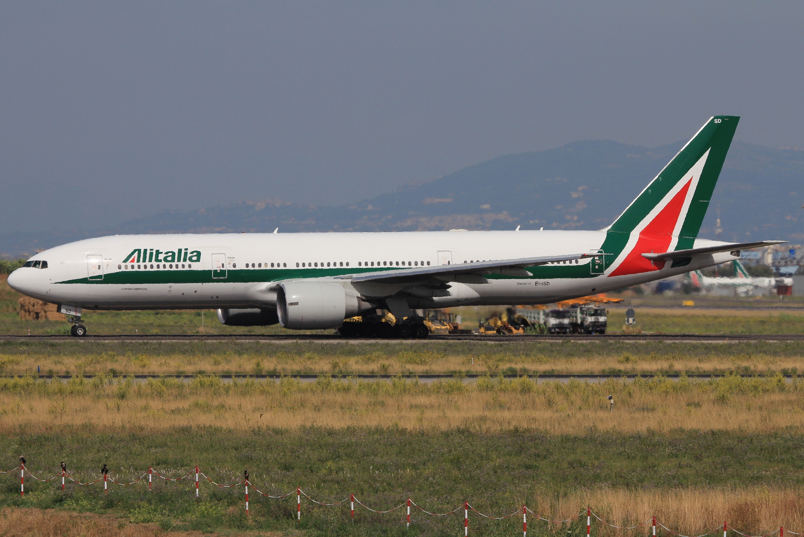 EI-ISD · Boeing 777-243/ER · (FCO / LIRF)