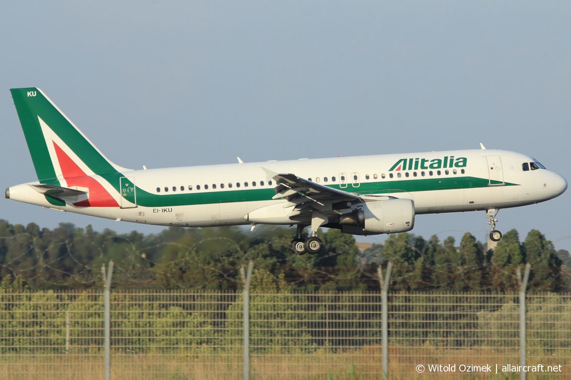 EI-IKU · Airbus A320-214 · (FCO / LIRF)