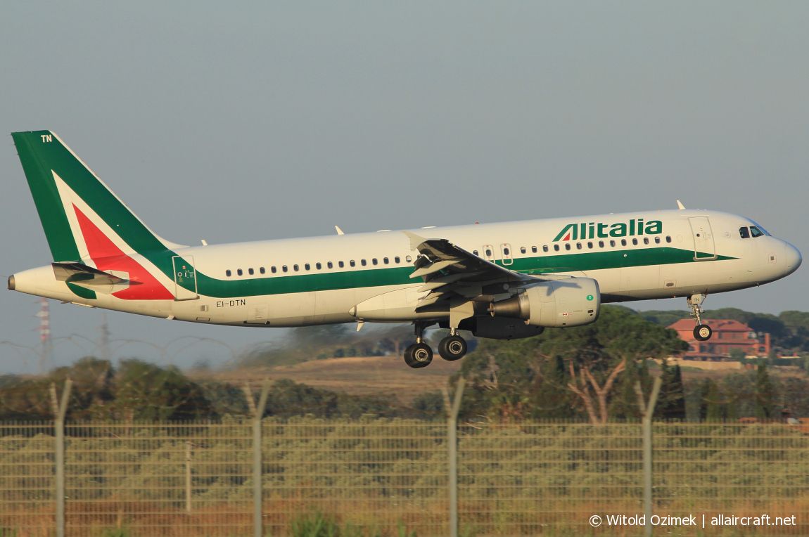 EI-DTN (4143) 2009 Airbus A320-216