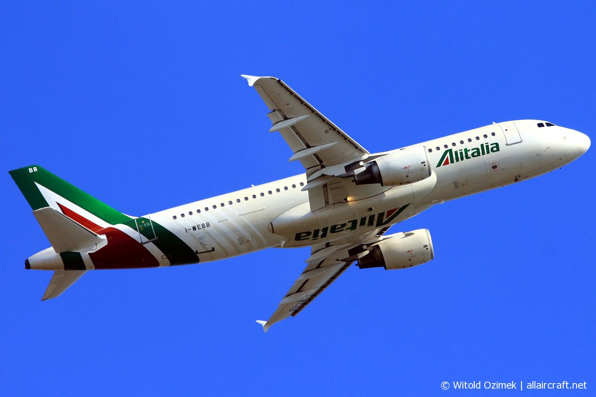 I-WEBB (3161) 2007 Airbus A320-214