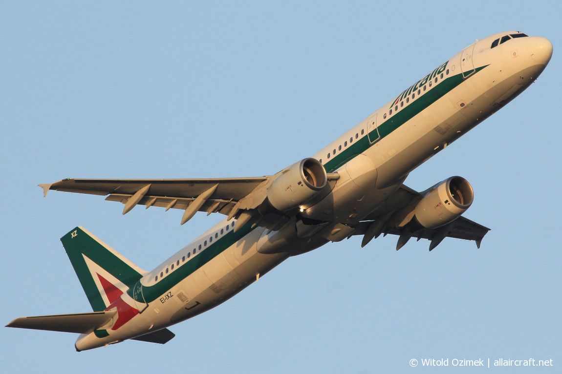 EI-IXZ · Airbus A321-112 · (FCO / LIRF)
