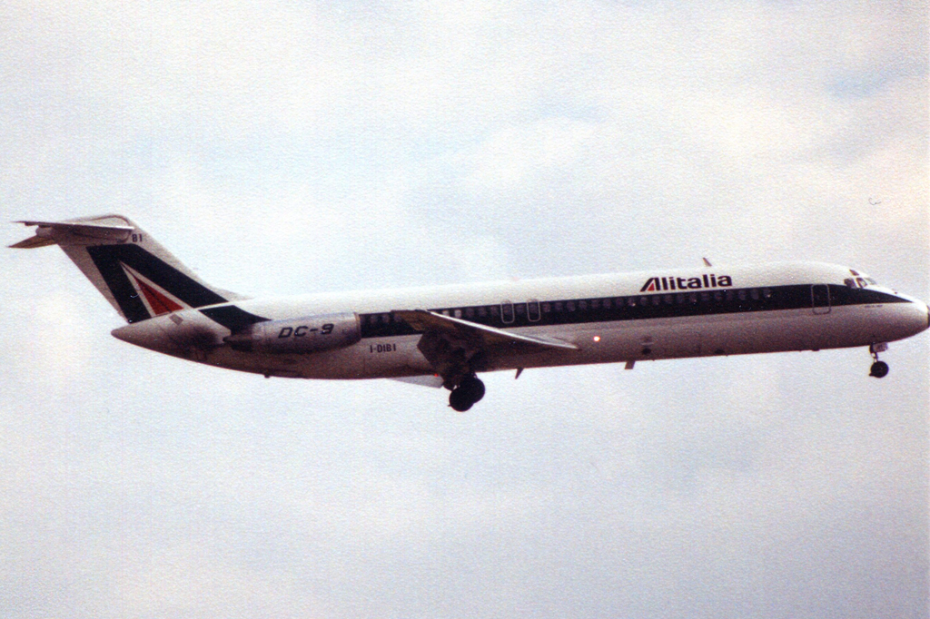 I-DIBI · McDonnell Douglas DC-9-32 · (LHR / EGLL)