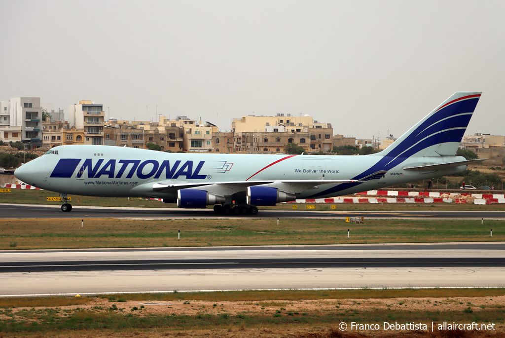 N537CA (33749) 2004 Boeing 747-446F