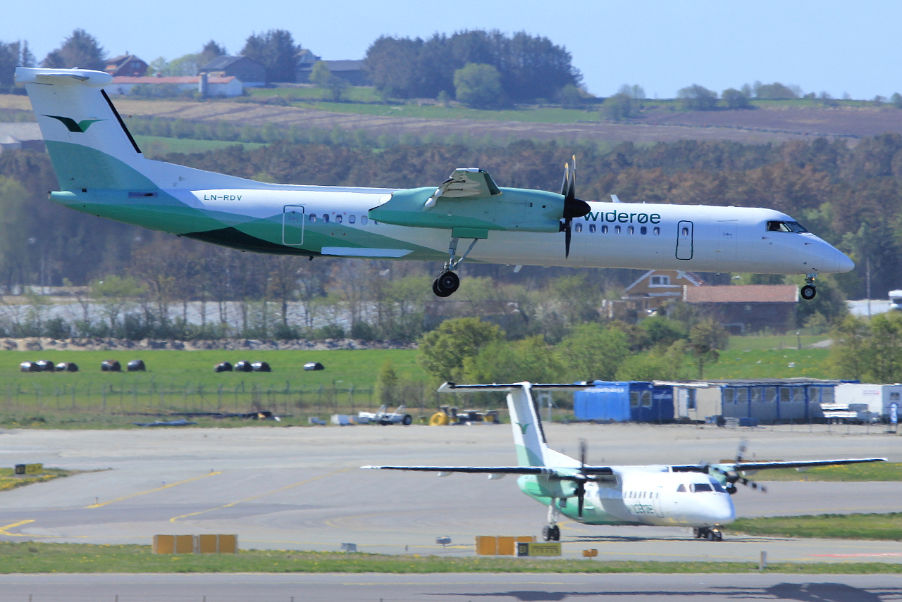 LN-RDV · Bombardier Dash 8-Q402 · (SVG / ENZV)