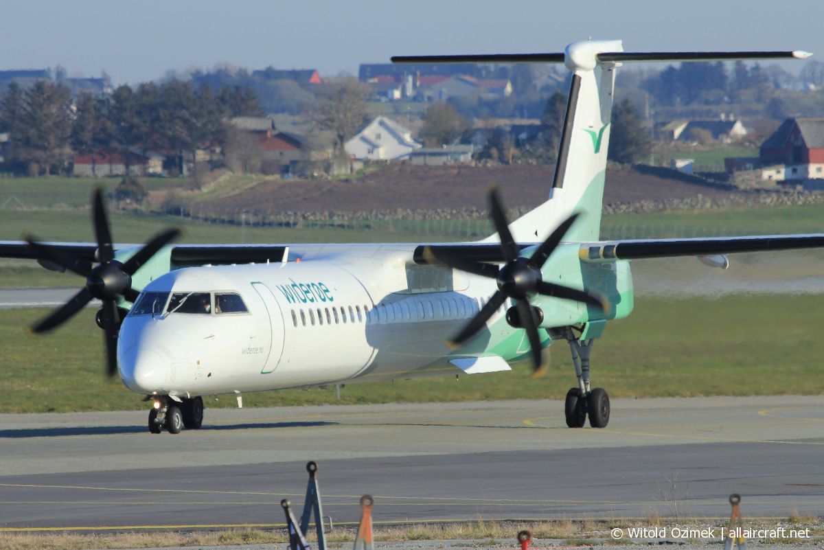 LN-RDV (4054) 2001 Bombardier Dash 8-Q402