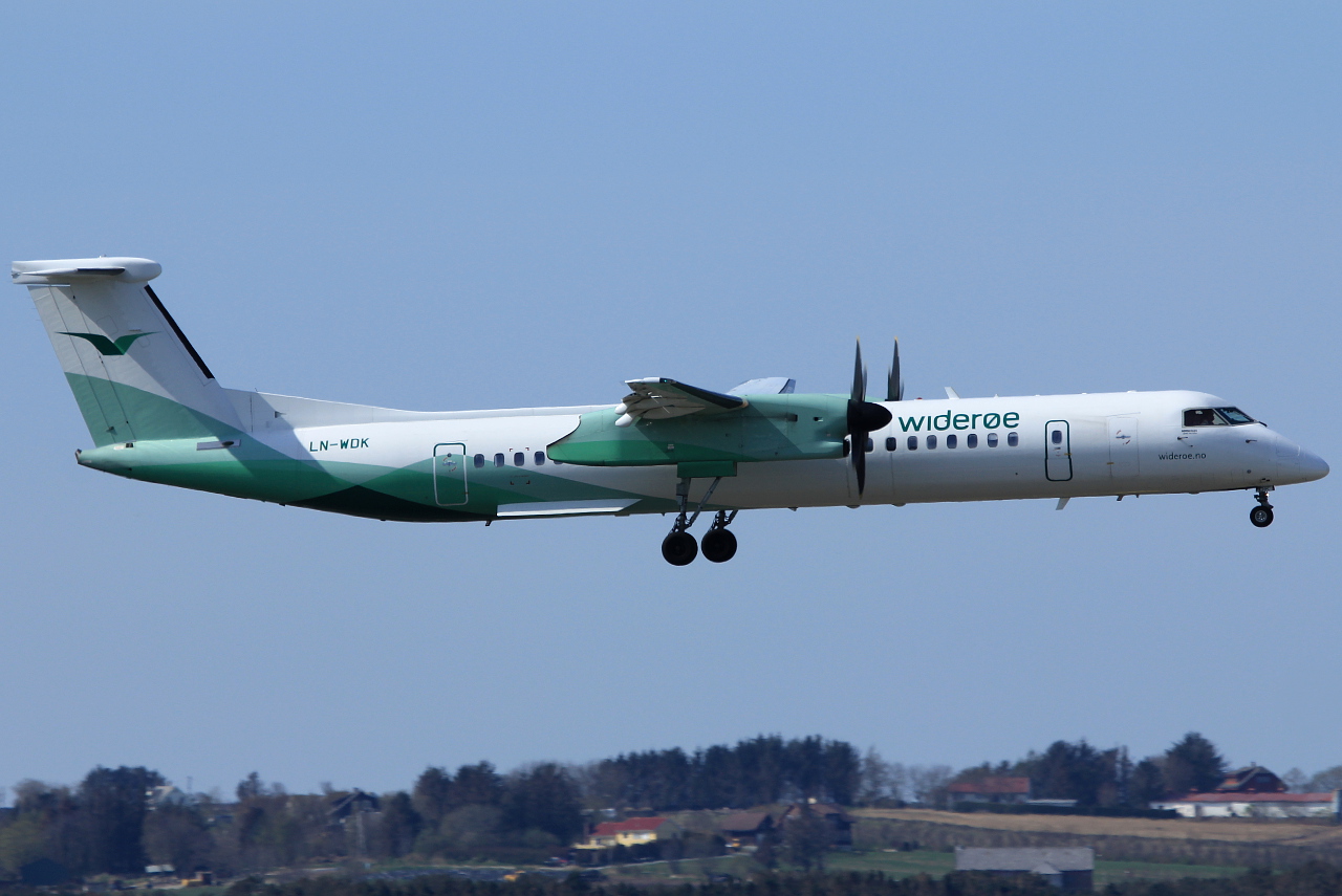 LN-WDK (4337) 2010 Bombardier Dash 8-Q402