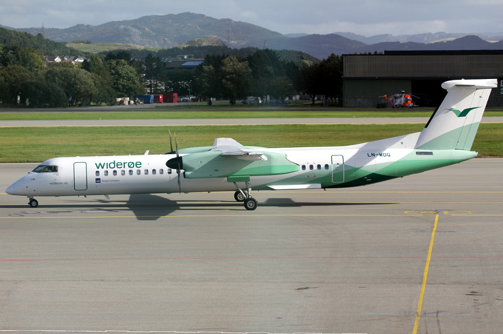 LN-WDG (4266) 2009 Bombardier Dash 8-Q402