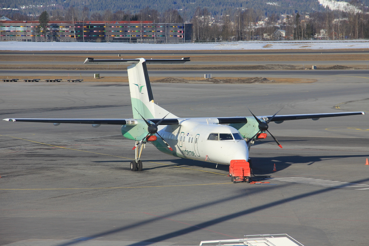 LN-WIG · De Havilland Canada DHC-8-103 Dash 8 · (OSL / ENGM)