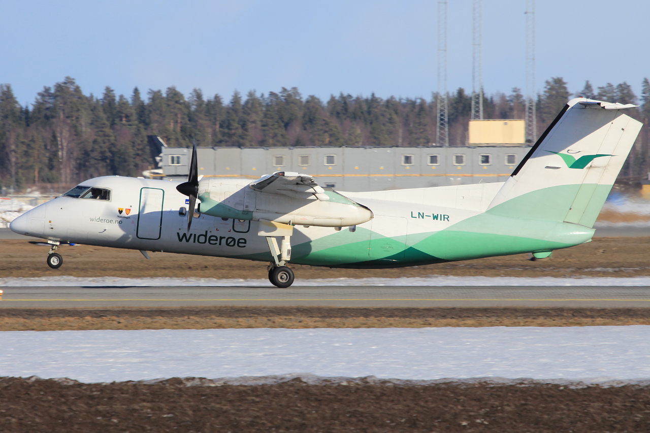 LN-WIR · De Havilland Canada DHC-8-103 Dash 8 · (OSL / ENGM)