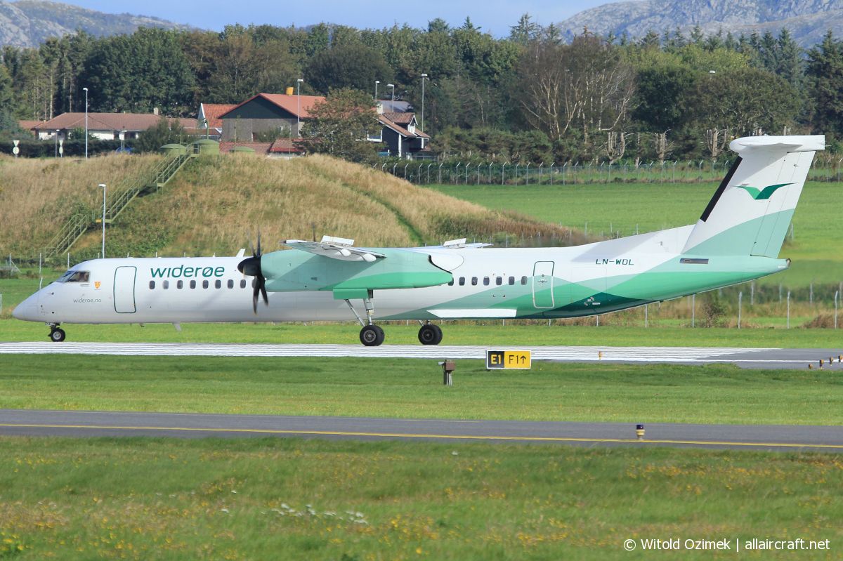 LN-WDL (4392) 2011 Bombardier Dash 8-Q402