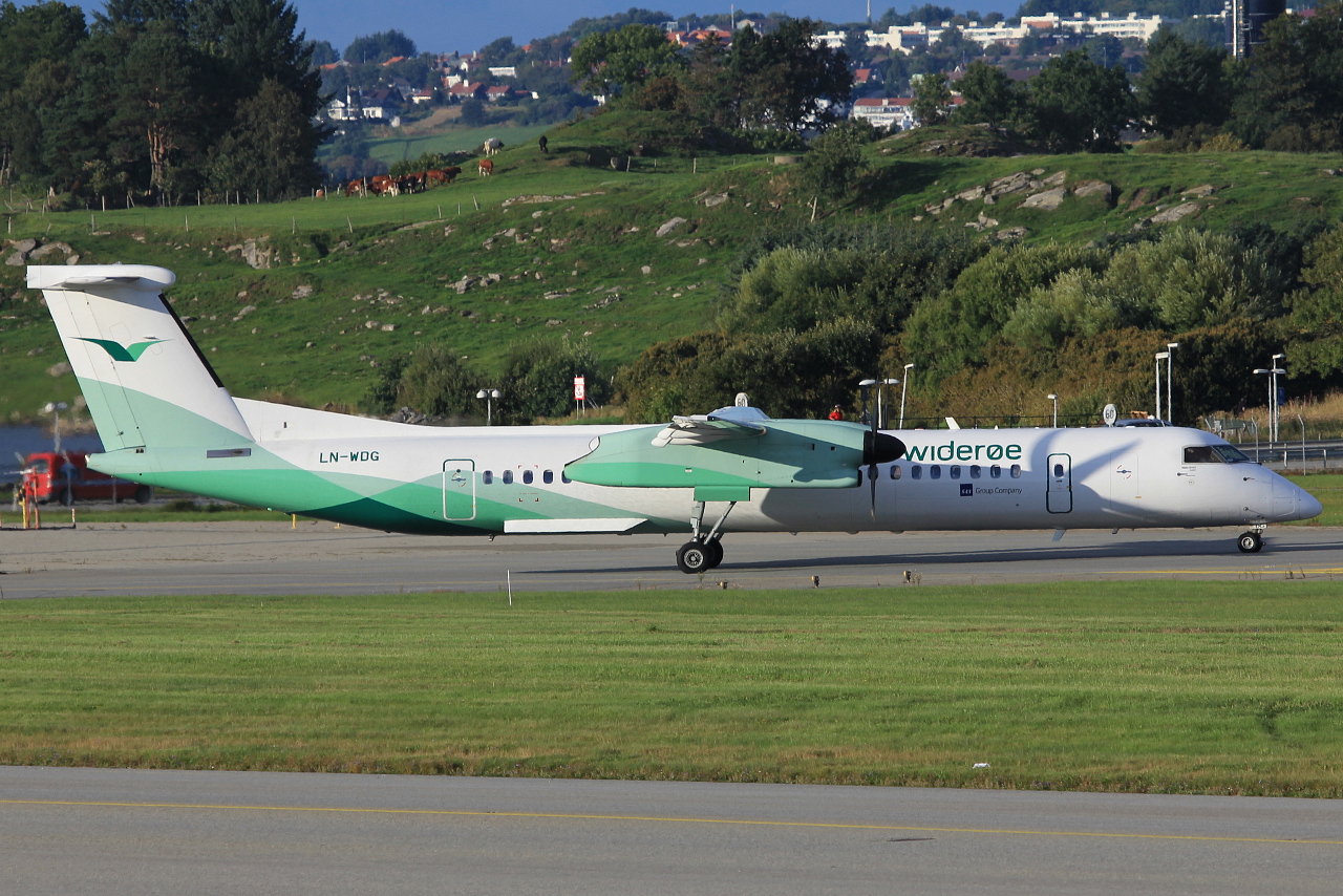 LN-WDG · Bombardier Dash 8-Q402 · (SVG / ENZV)