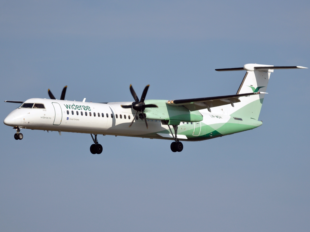 LN-WDH (4273) 2009 Bombardier Dash 8-Q402