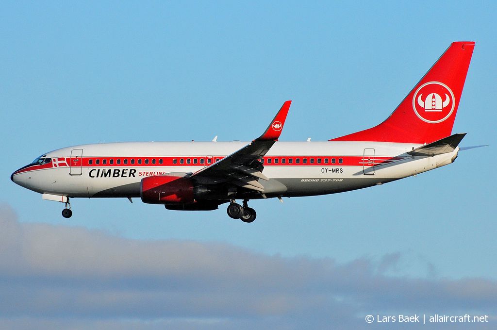 OY-MRS (32737) Boeing 737-76N
