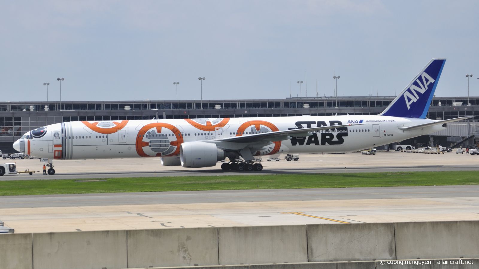 JA789A (cn 40687) Boeing 777-381ER