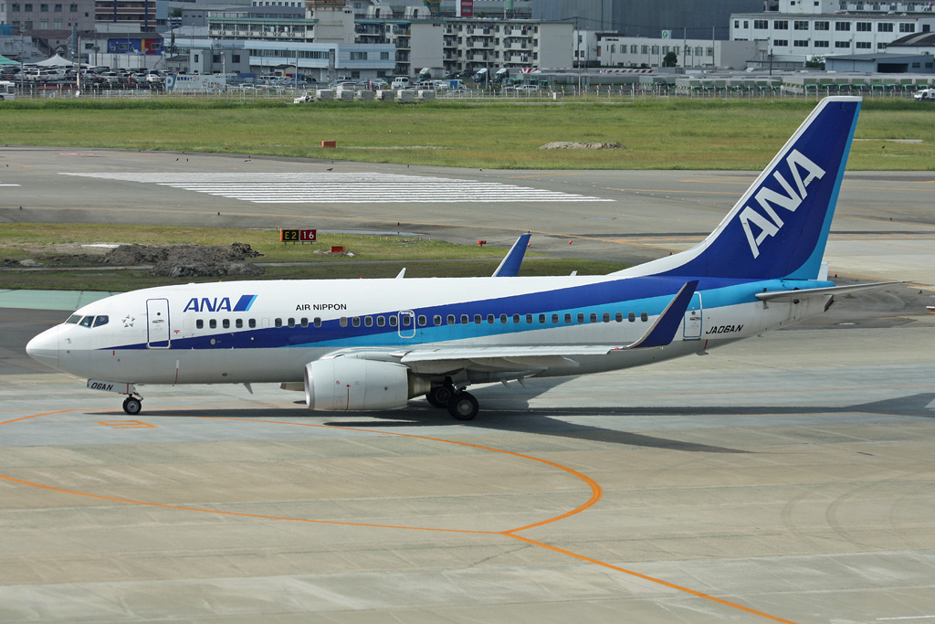 JA06AN (cn 33876) Boeing 737-781