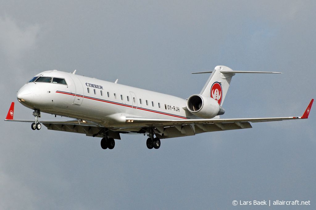 OY-RJH (7090) Bombardier CRJ200LR
