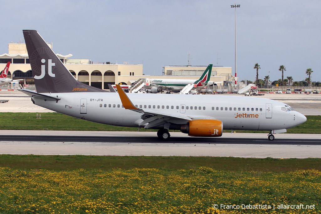 OY-JTR (28497) 1999 Boeing 737-73A WL