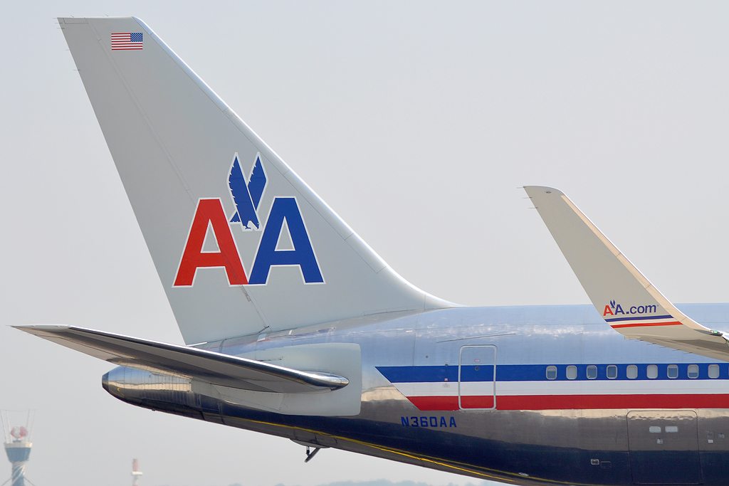 N360AA (cn 24041) Boeing 767-323ER