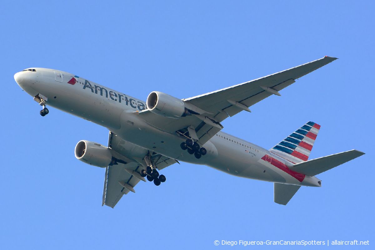 N767AJ (cn 33539) Boeing 777-223ER