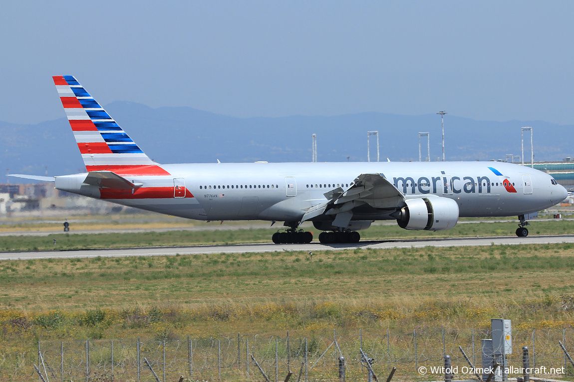 N776AN (cn 29582) Boeing 777-223ER