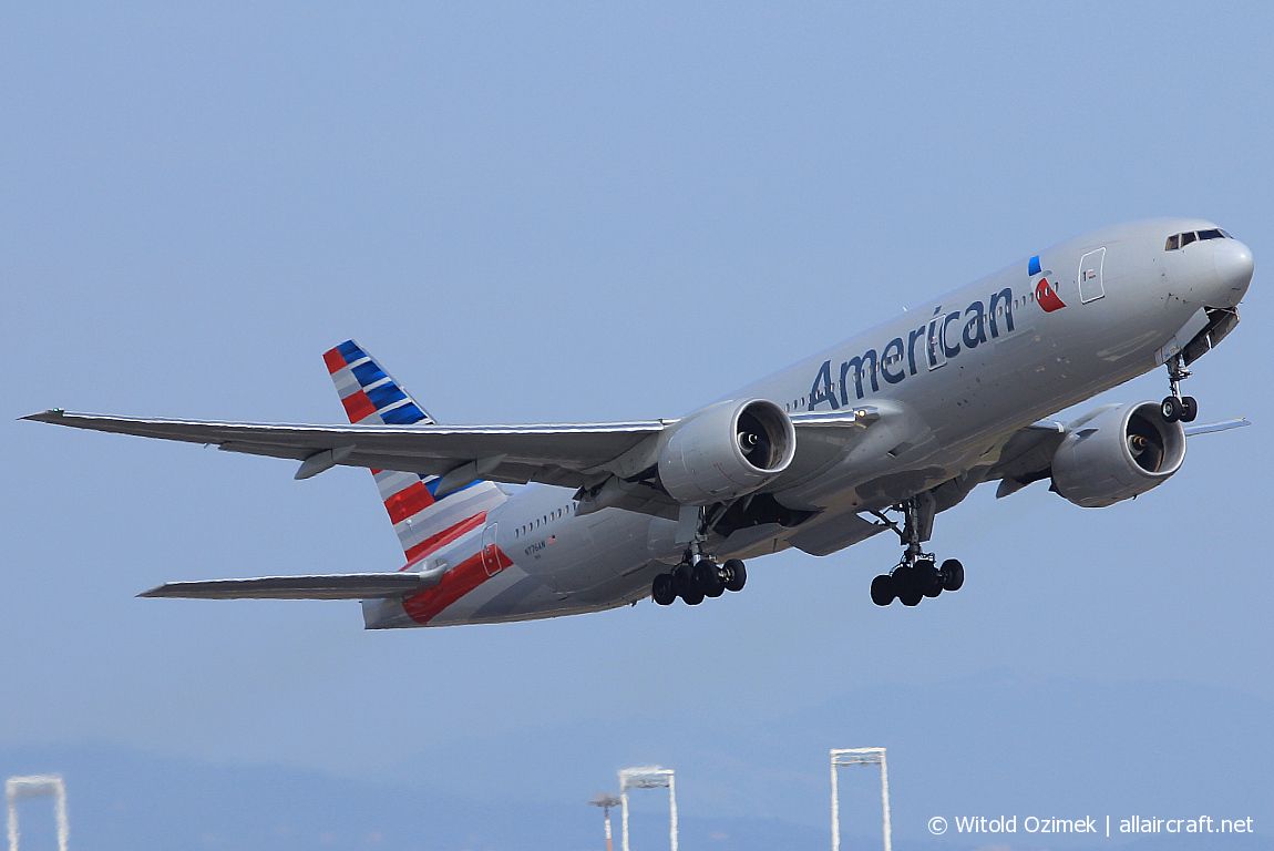 N776AN · Boeing 777-223/ER · (FCO / LIRF)
