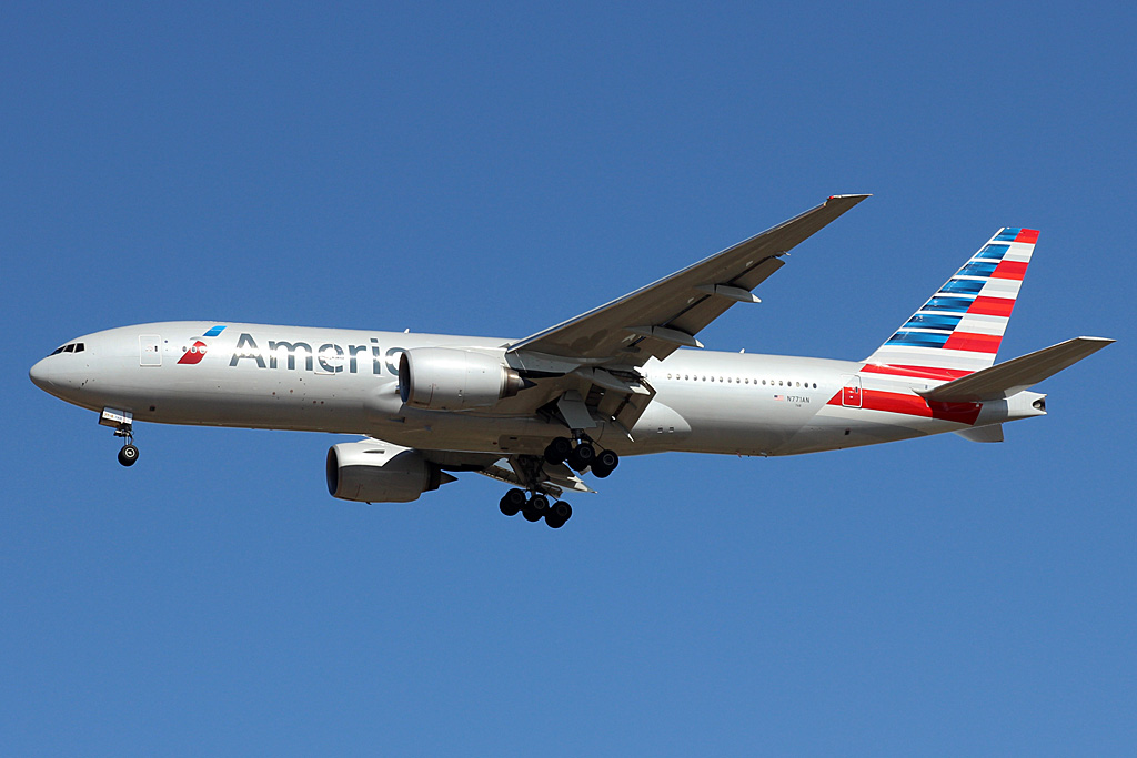 N771AN (29579) 1999 Boeing 777-223(ER)