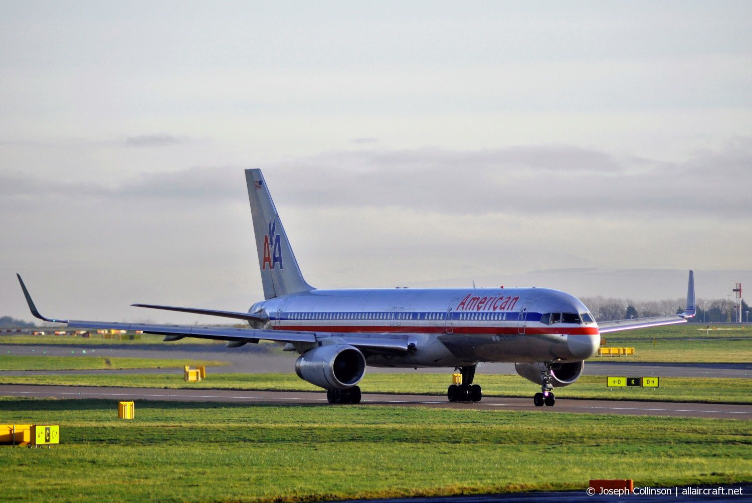 N176AA (32395) 2001 Boeing 757-223 WL
