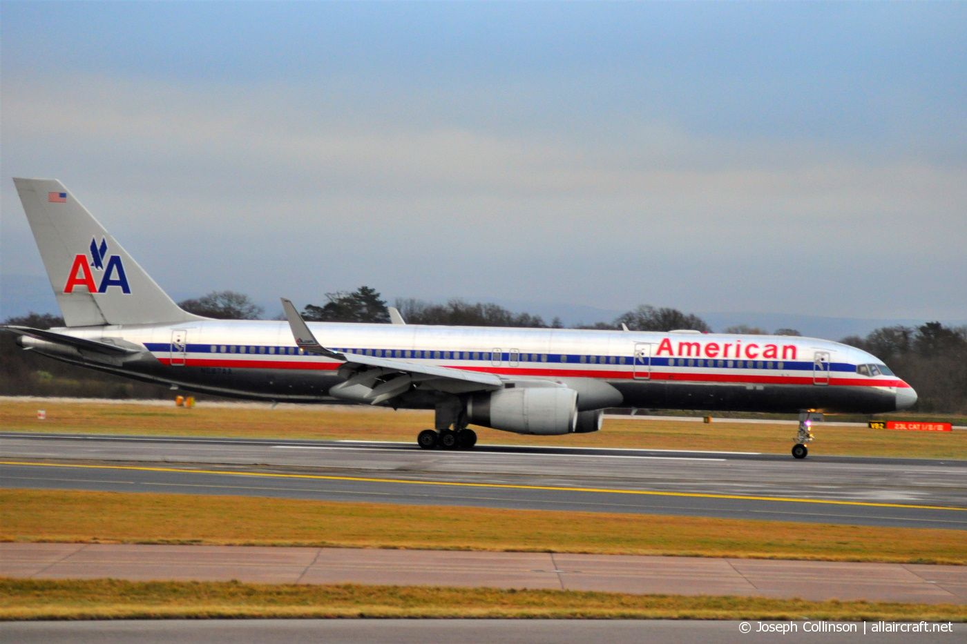N687AA (25695) 1993 Boeing 757-223(WL)