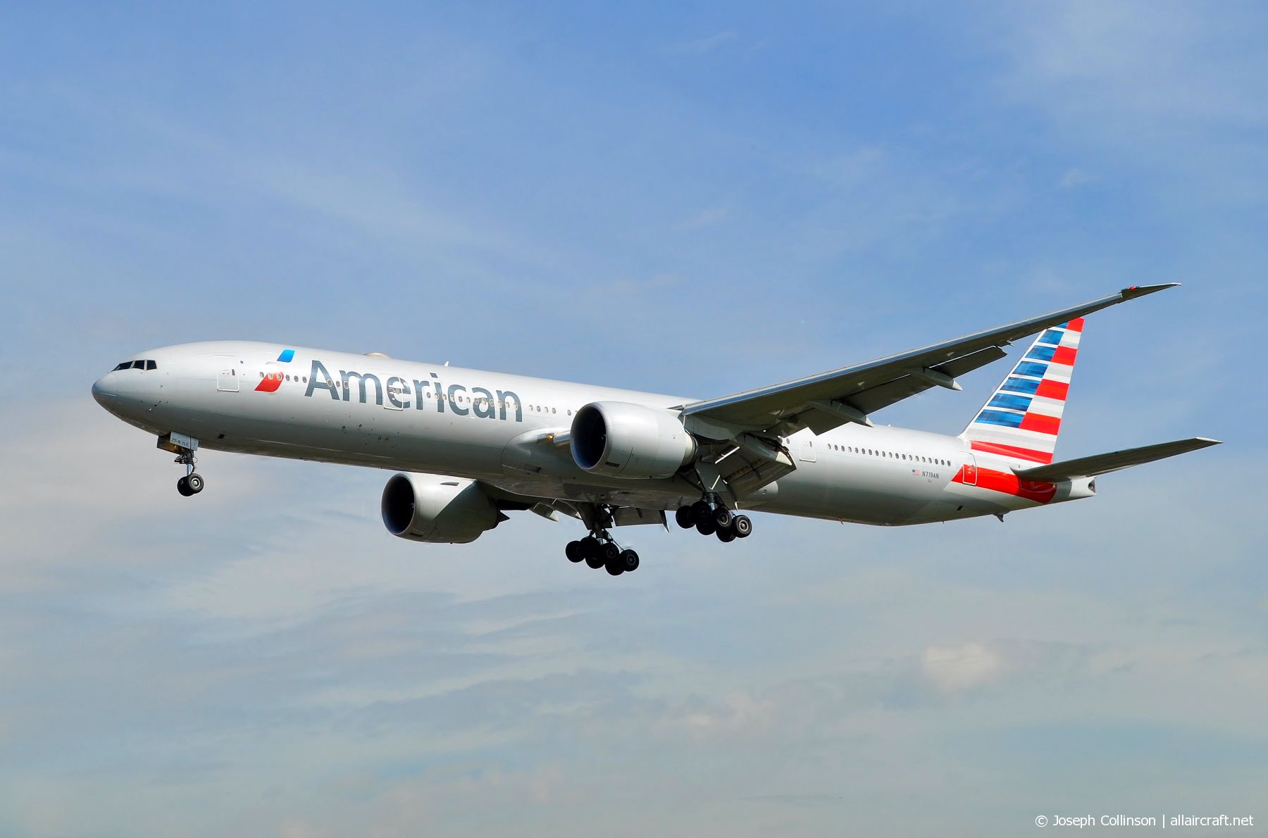 N719AN · Boeing 777-323/ER · (LHR / EGLL)