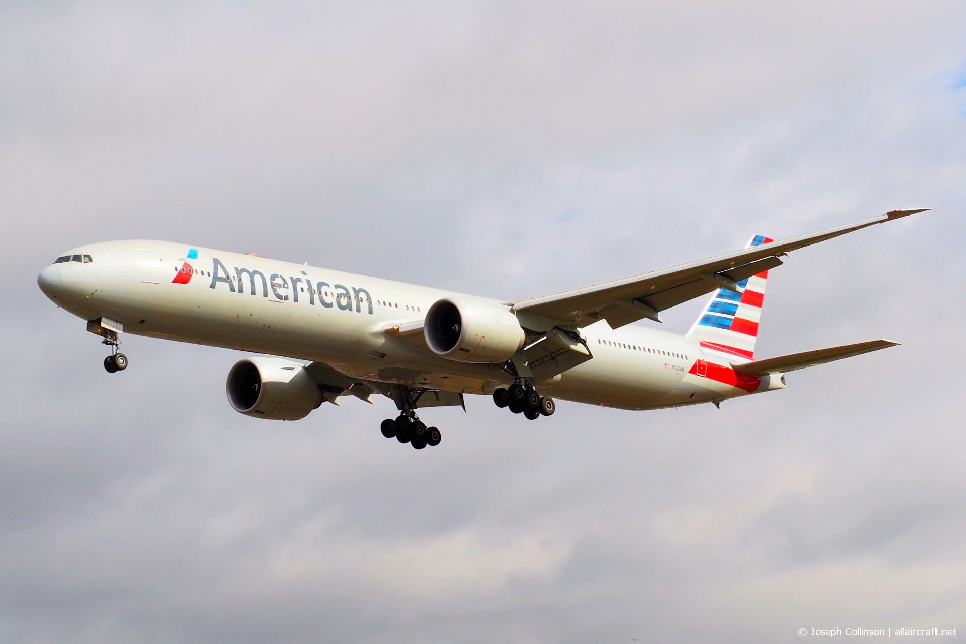 N722AN (31547) 2013 Boeing 777-323(ER)