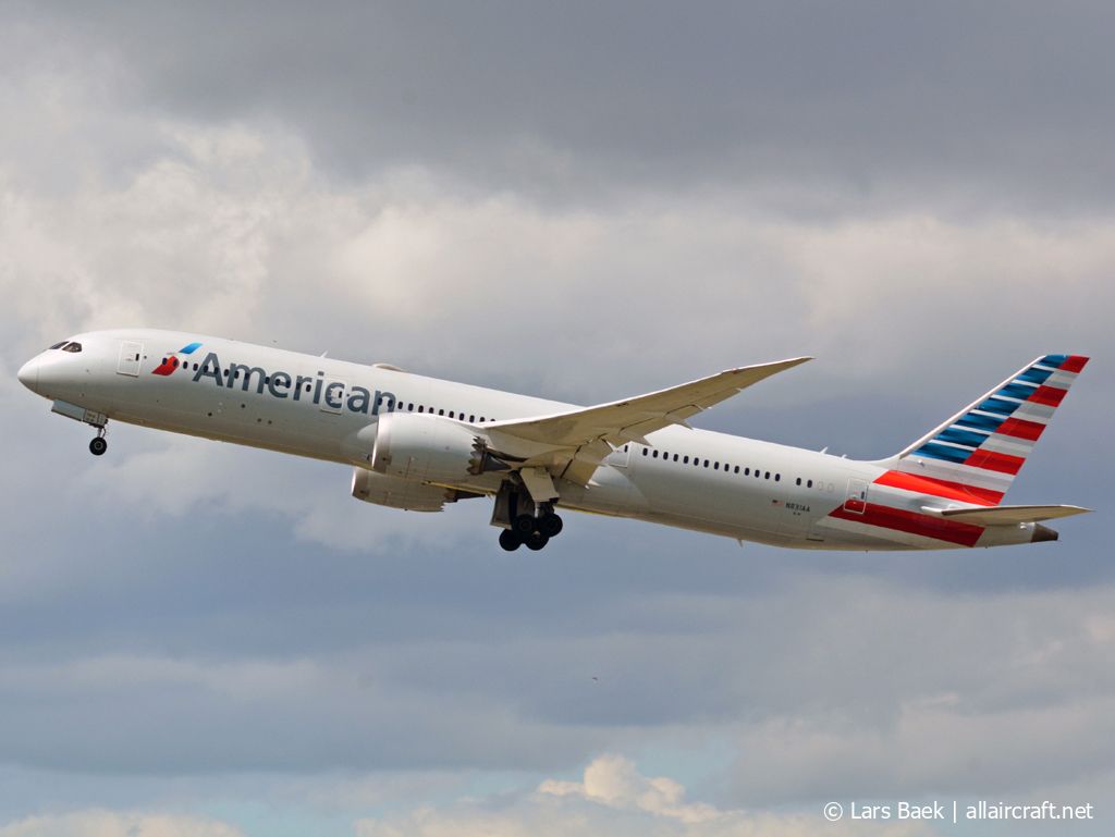 N831AA (40652) 2017 Boeing 787-9 Dreamliner