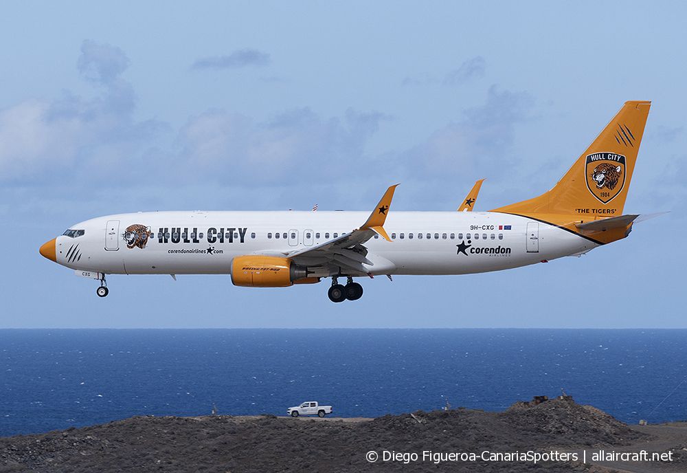 9H-CXG (37254) 2011 Boeing 737-8K5(WL)