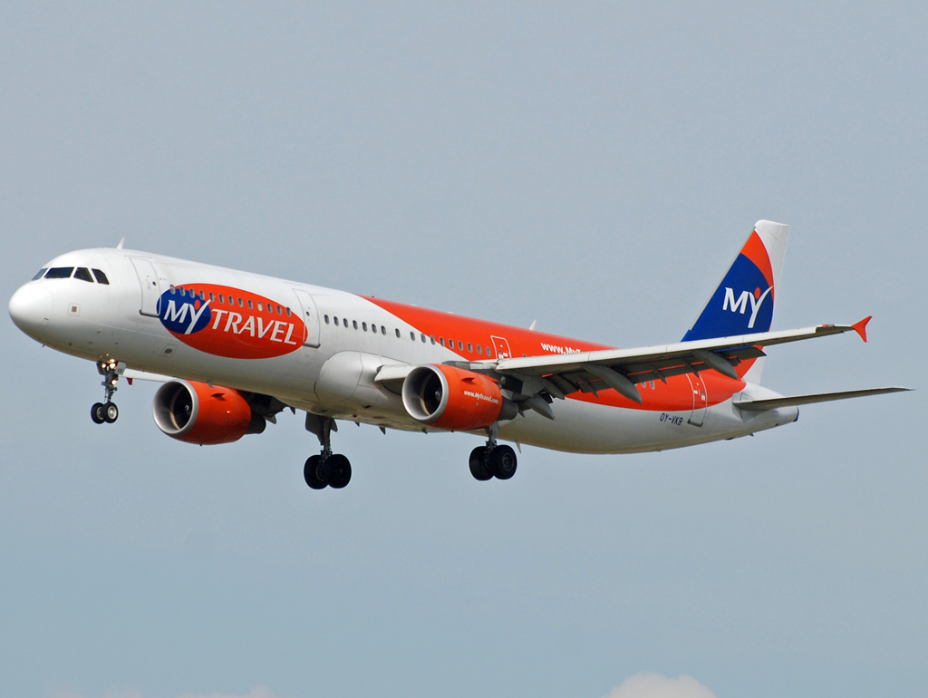 OY-VKB (1921) 2003 Airbus A321-211