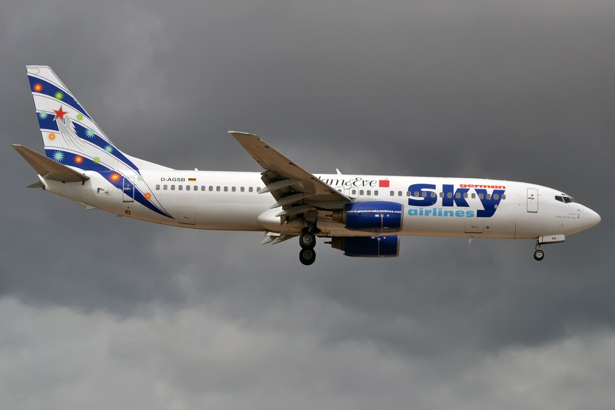 D-AGSB (30194) 2000 Boeing 737-883