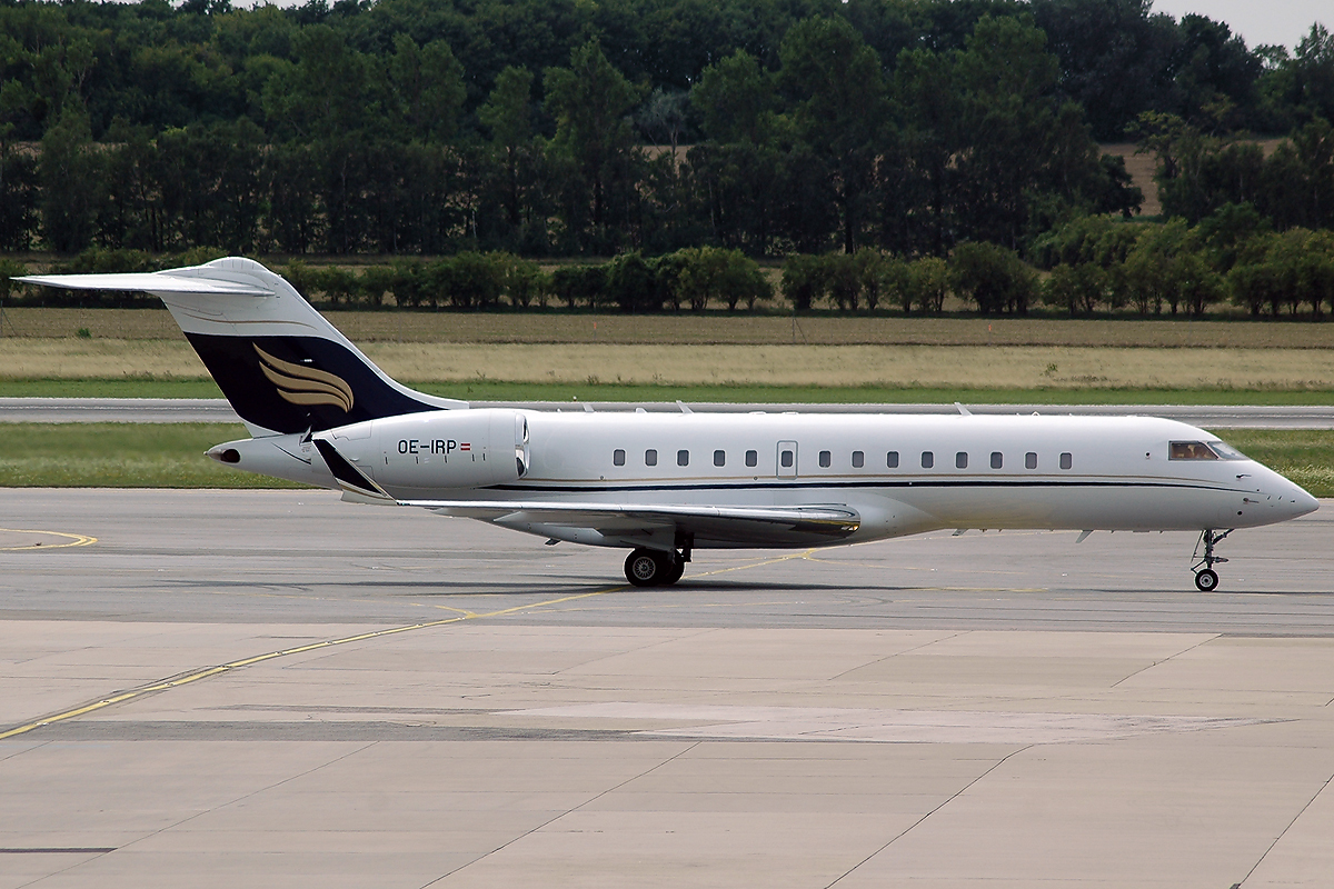 OE-IRP · Bombardier BD-700-1A10 Global Express · (VIE / LOWW)