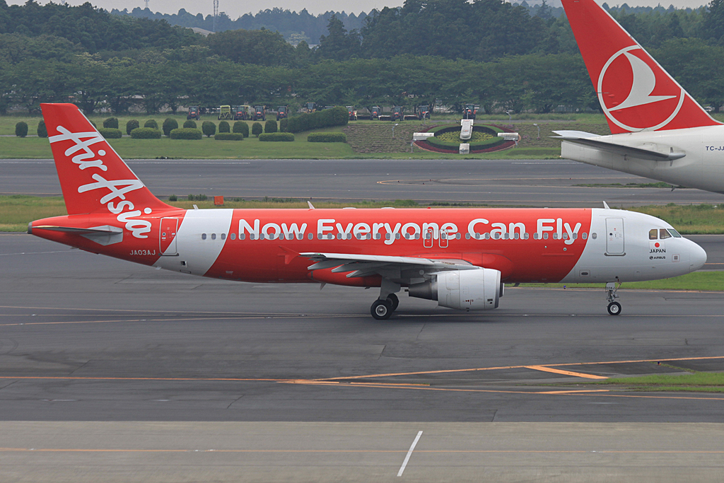 JA03AJ · Airbus A320-216 · (NRT / RJAA)