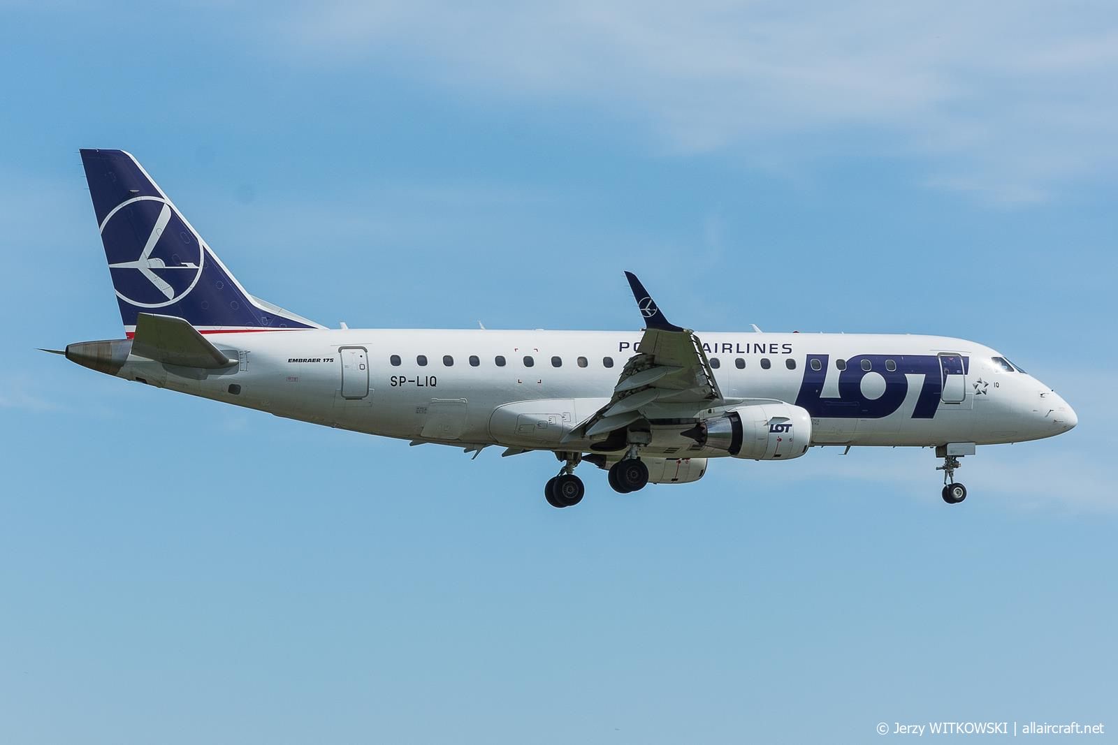 SP-LIQ · Embraer ERJ-175STD · (WAW / EPWA)