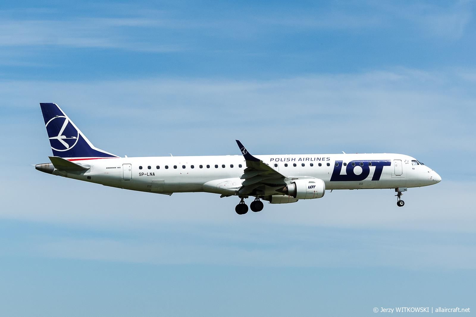 SP-LNA (19000415) Embraer 190-200LR