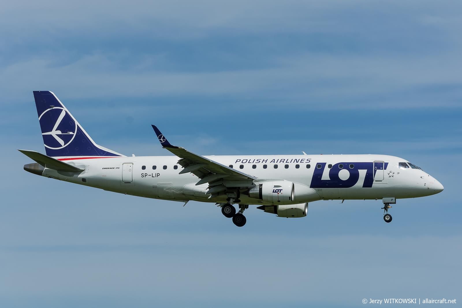 SP-LIP · Embraer ERJ-175STD · (WAW / EPWA)