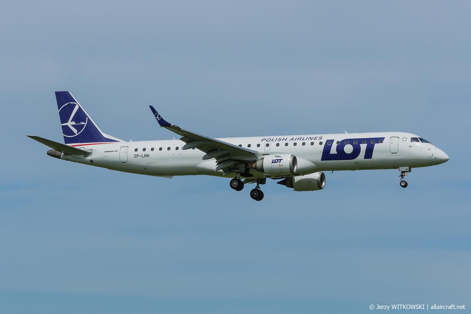 SP-LNH · Embraer 190-200IGW · (WAW / EPWA)