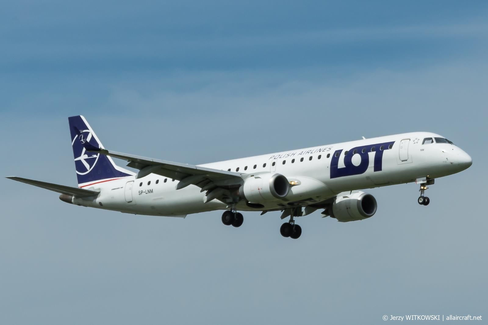 SP-LNM · Embraer ERJ-195A · (WAW / EPWA)