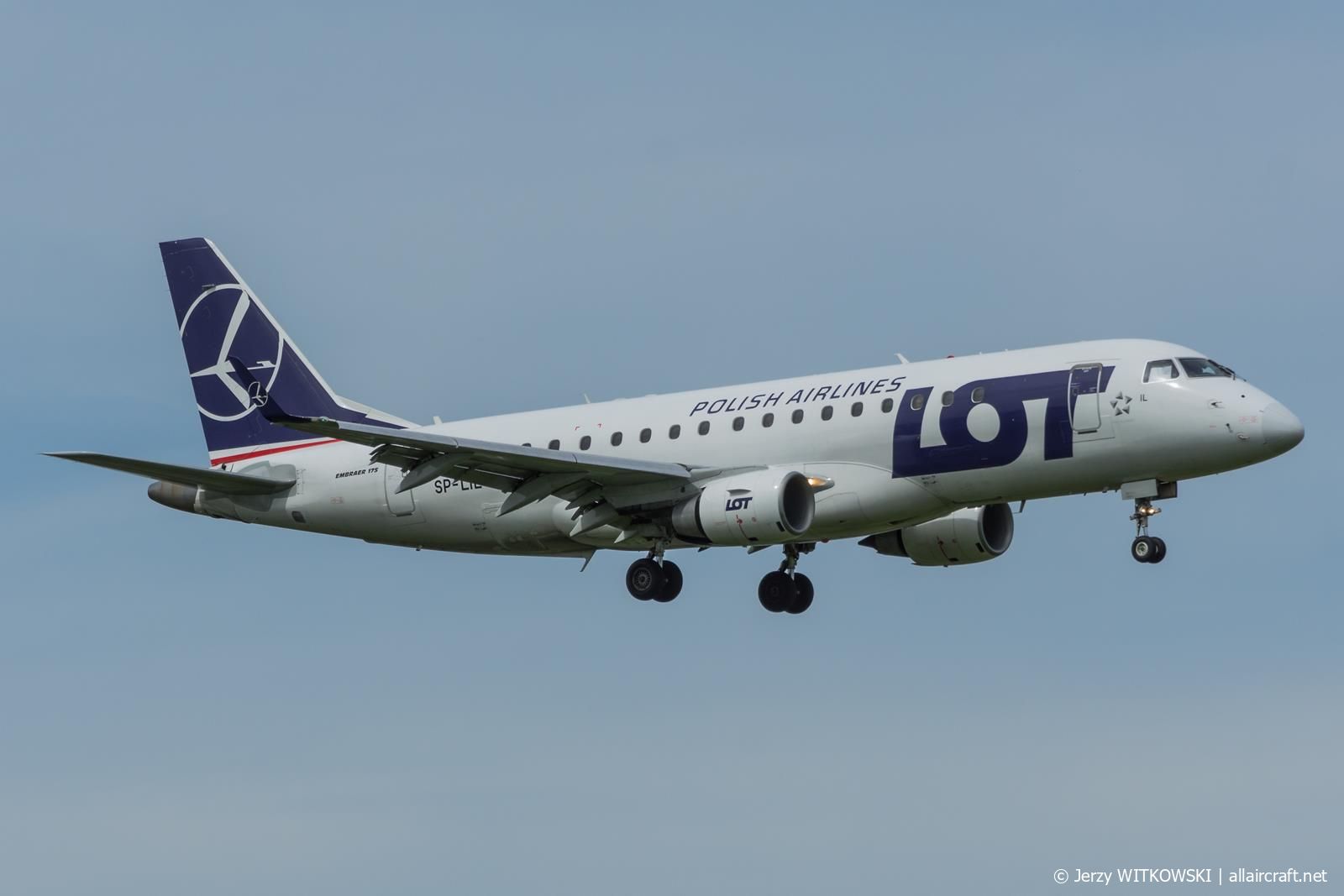 SP-LIL · Embraer 170-200LR · (WAW / EPWA)