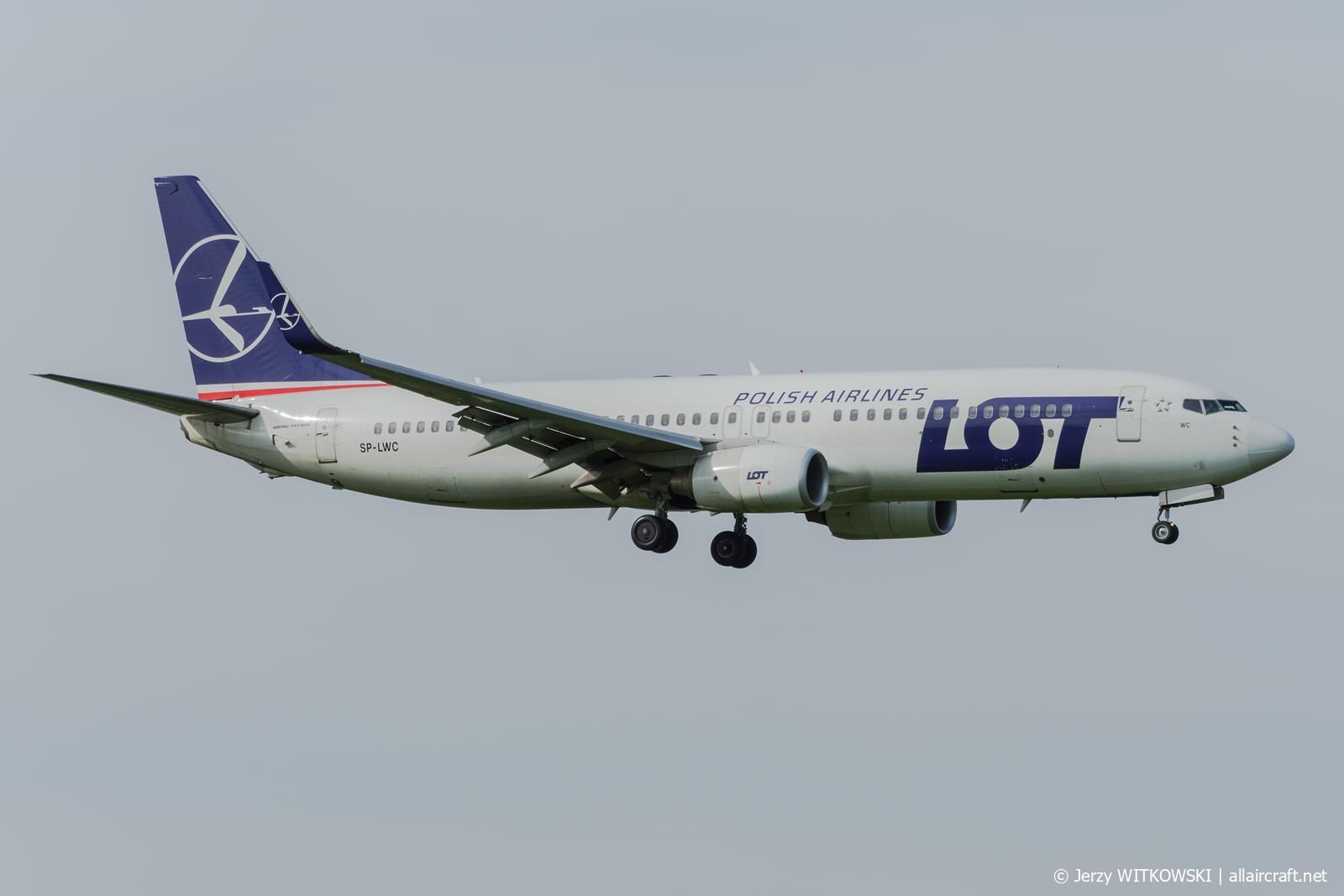 SP-LWC · Boeing 737-89P(WL) · (WAW / EPWA)