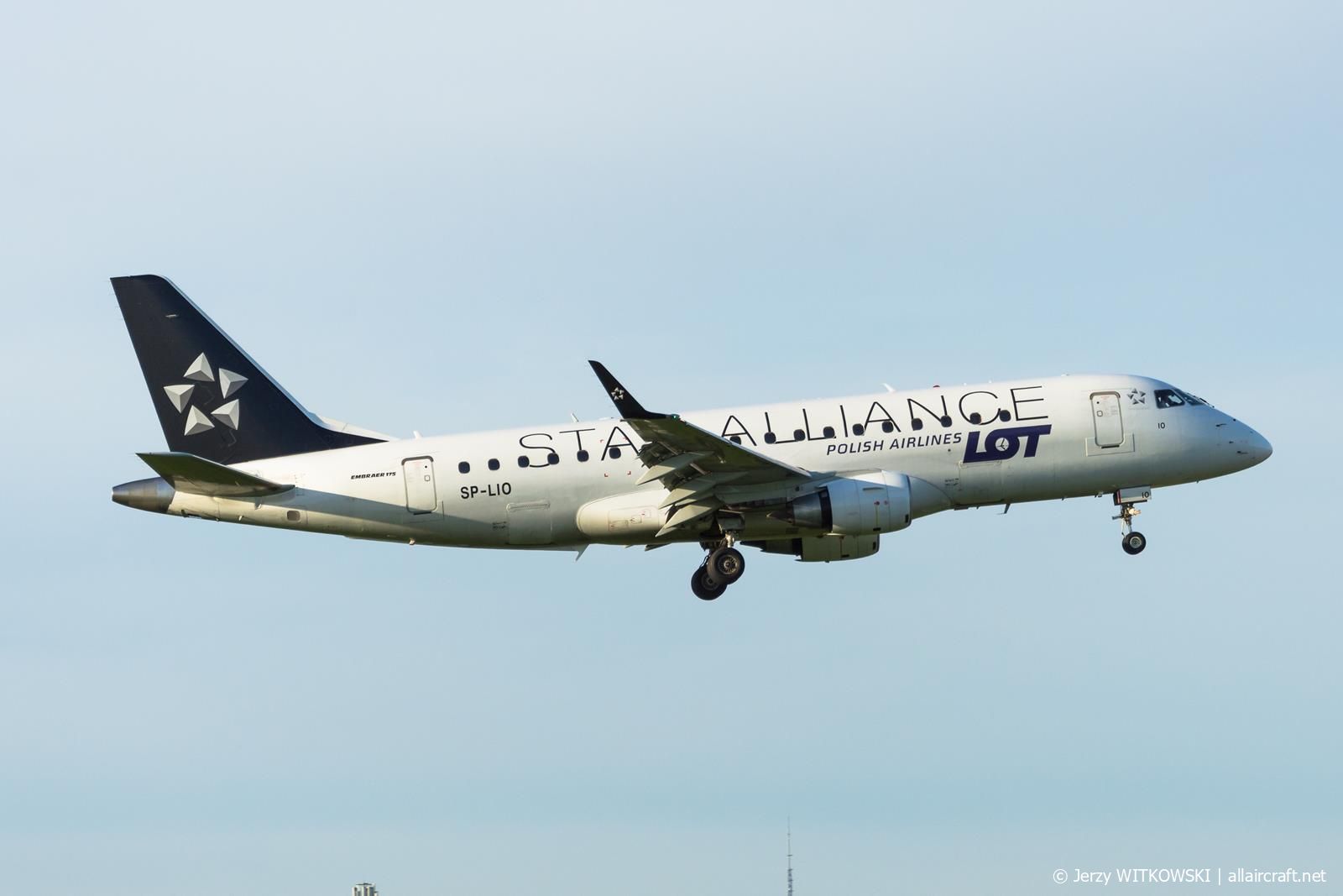 SP-LIO (17000321) Embraer 170-200LR