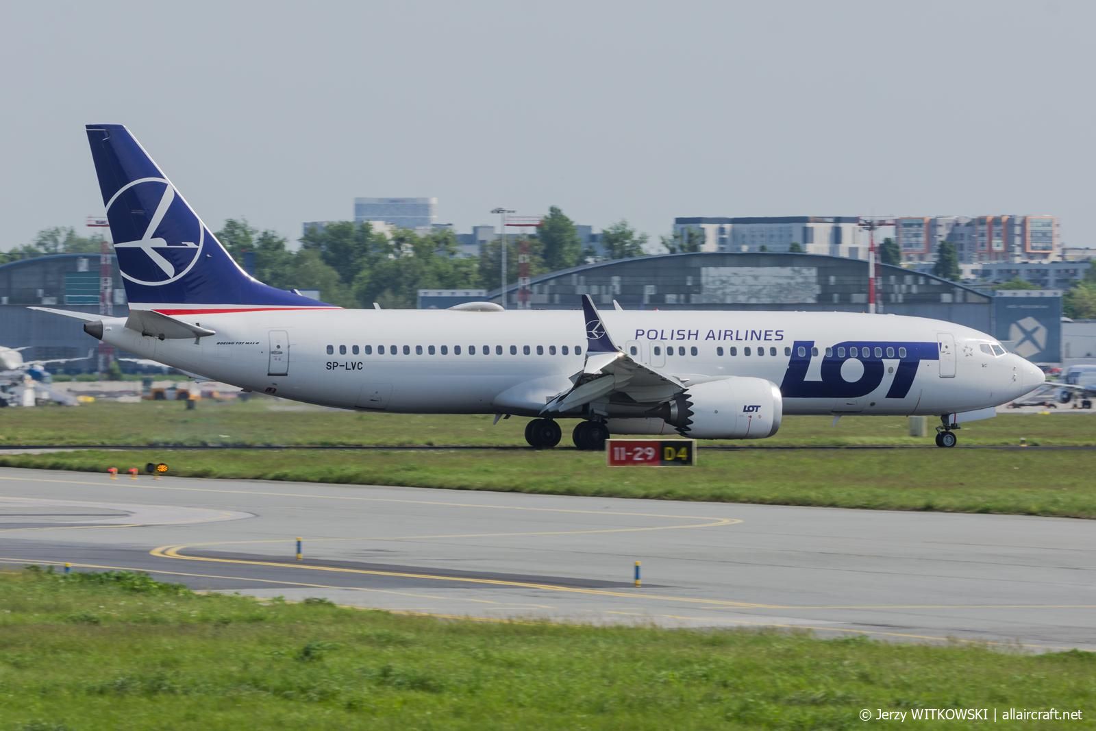 SP-LVC (43347) 2018 Boeing 737-8 MAX