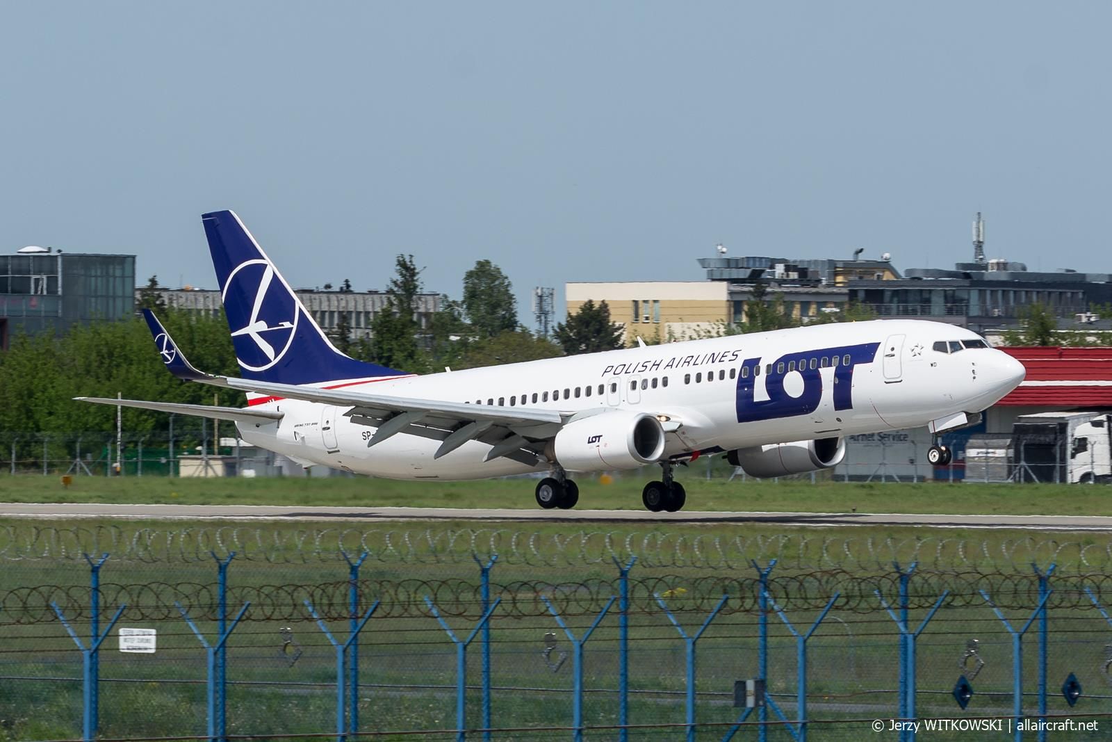 SP-LWD · Boeing 737-89P(WL) · (WAW / EPWA)
