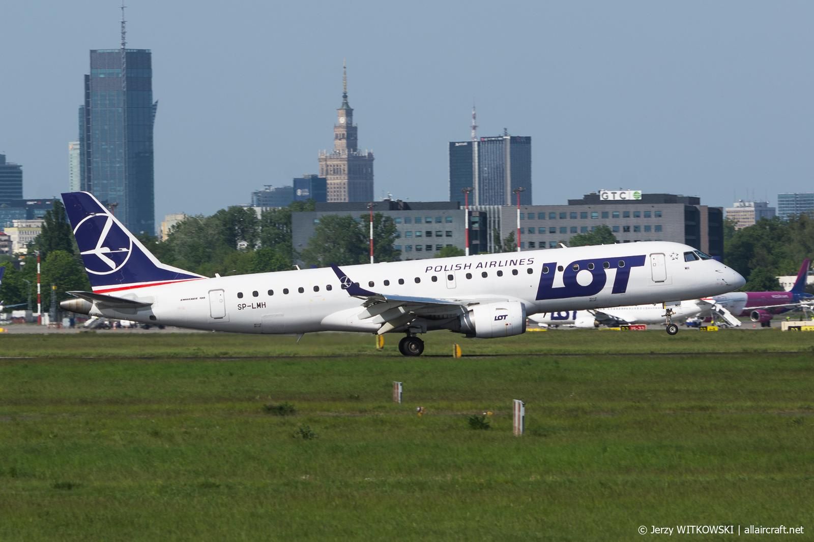 SP-LMH (19000537) Embraer ERJ-190LR