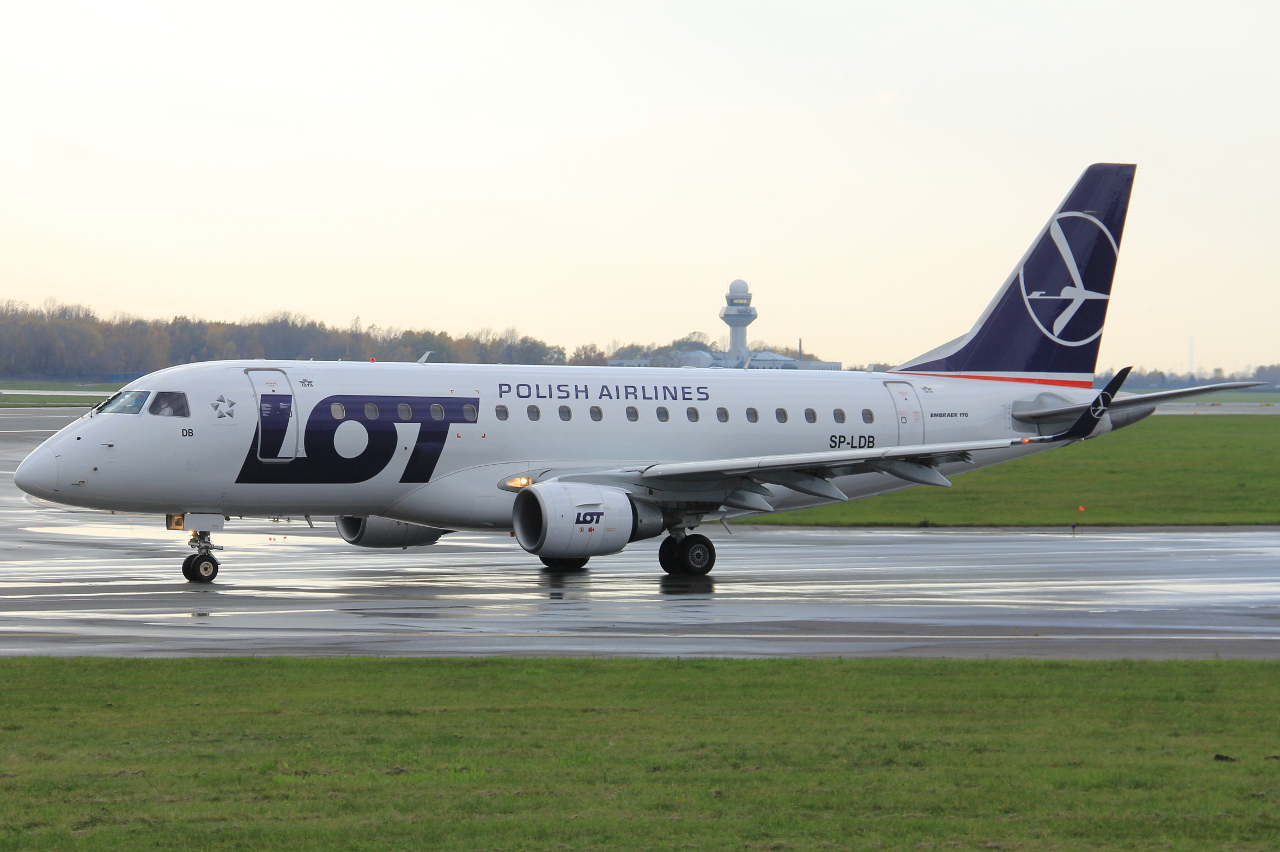 SP-LDB · Embraer 170-100STD · (WAW / EPWA)